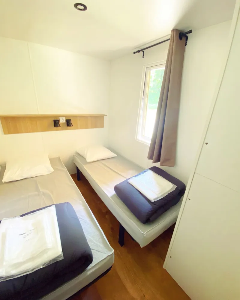 Mobil-Home Cypres +++ 4 Chambres