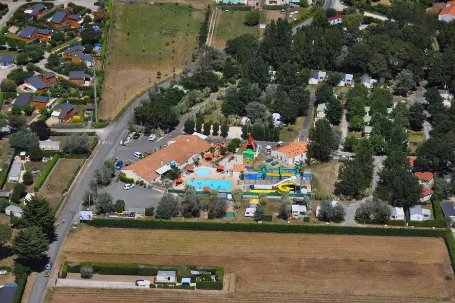 Camping Aqua 3 Masses