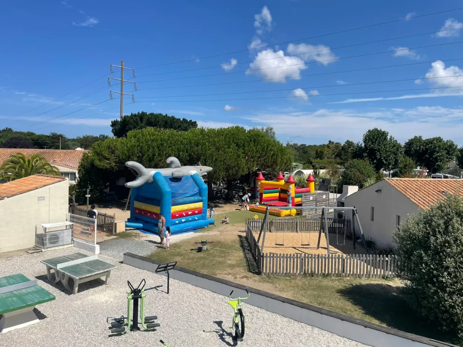 Camping Aqua 3 Masses