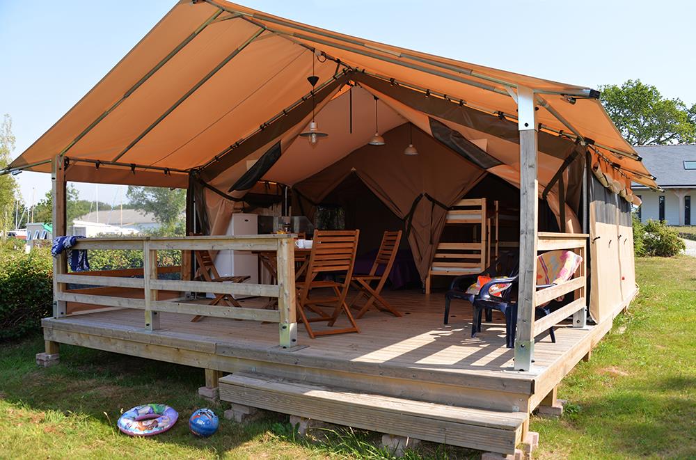 Location - Tente Lodge 25M² / 2 Chambres - Terrasse Couverte 10M² - Camping Ker Eden