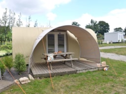 Accommodation - Coco Sweet (1 Double Bed And 2 Single Beds) - Camping Ker Eden