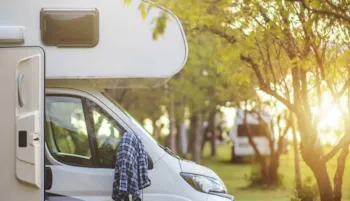 Stellplatz - Welcome Camping Car & Van - Camping Des Familles