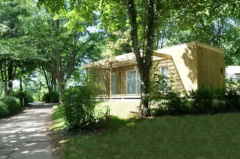 Mietunterkunft - Chalet Lac Confort 43 M² - Behindertengerecht - 2 Zimmer - Flower Camping de Rouffiac