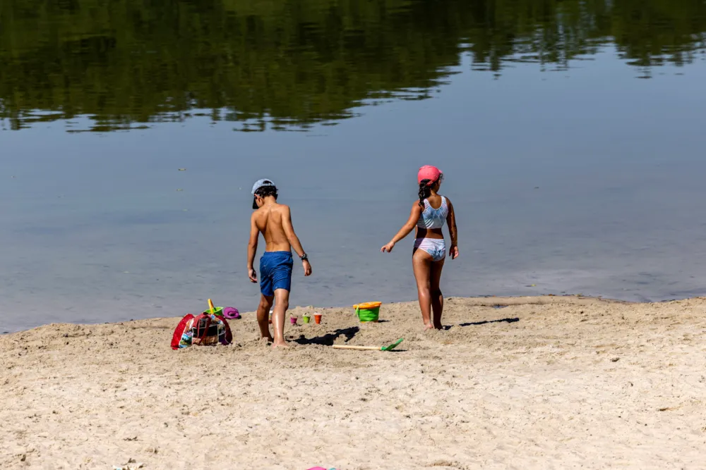 Flower camping de Rouffiac