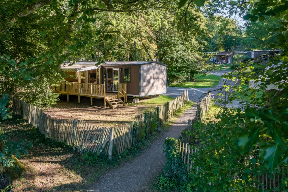 Huuraccommodatie(s) - Stacaravan Premium Evasion 45M² (3 Slaapkamers) + 2 Badkamers + Terras 15.5M² - Flower Camping de Rouffiac