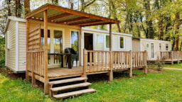 Mietunterkunft - Mobilheim Confort 32M² Riviera - 3 Zimmer + Halbüberdachte Terrasse - Flower Camping LES BERGES DE LA DORDOGNE