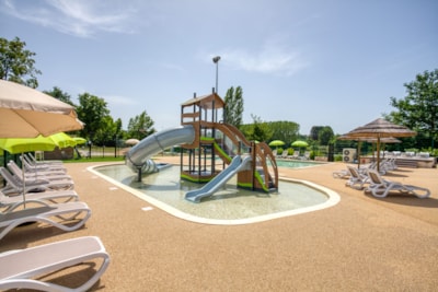 Flower Camping LES BERGES DE LA DORDOGNE
