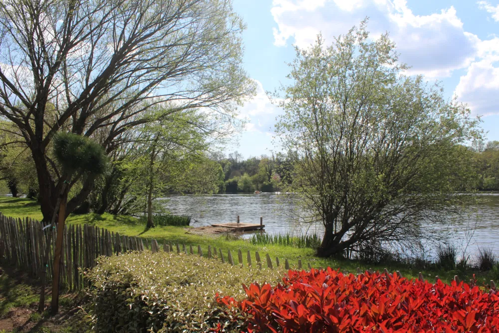 Flower Camping LES BERGES DE LA DORDOGNE