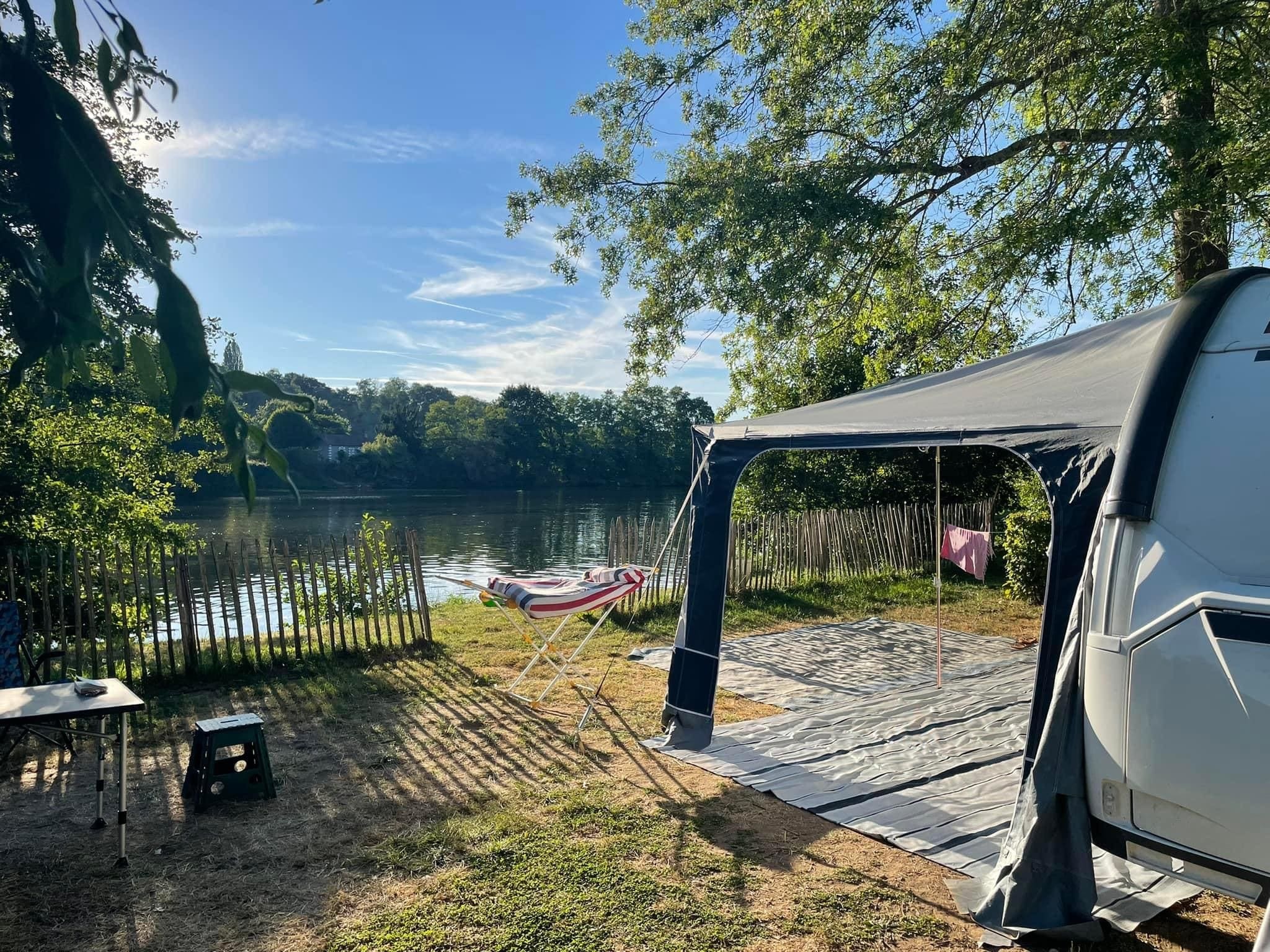 Flower Camping LES BERGES DE LA DORDOGNE — Photo 5