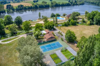 Flower Camping LES BERGES DE LA DORDOGNE - MyCamping