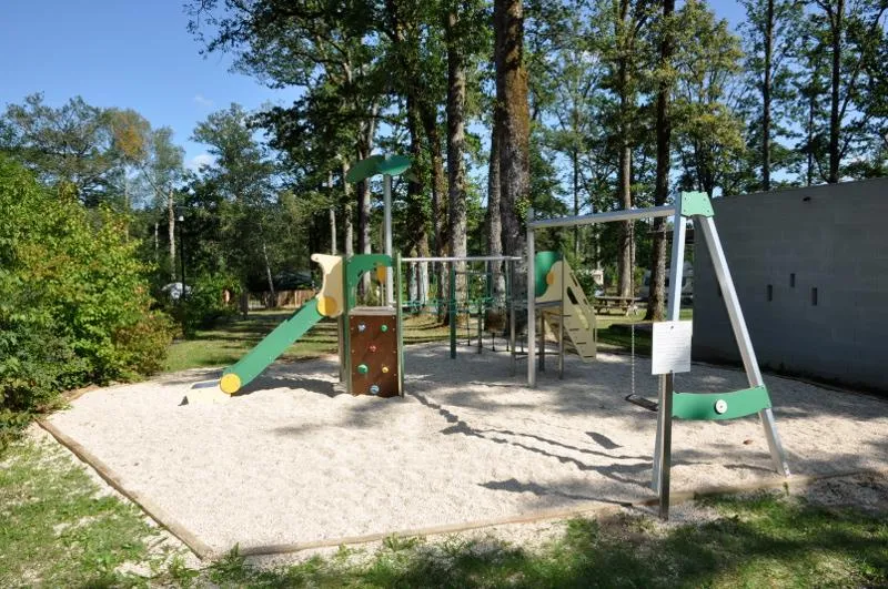 Camping du Grand Etang de Saint-Estèphe