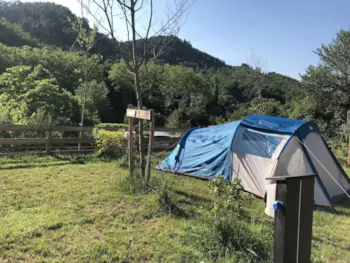 Pitch - Pitch 80M² - Camping La Bernède