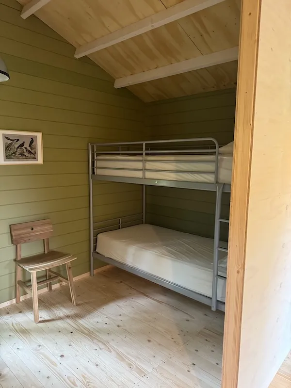 Cabane En Bois L'hirondelle