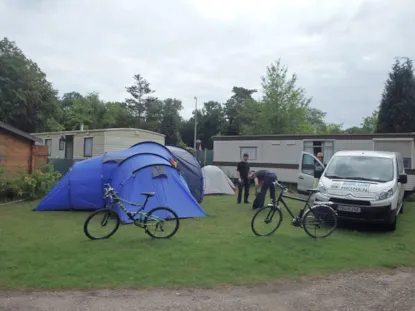 Emplacement Cycliste Petit Tente.