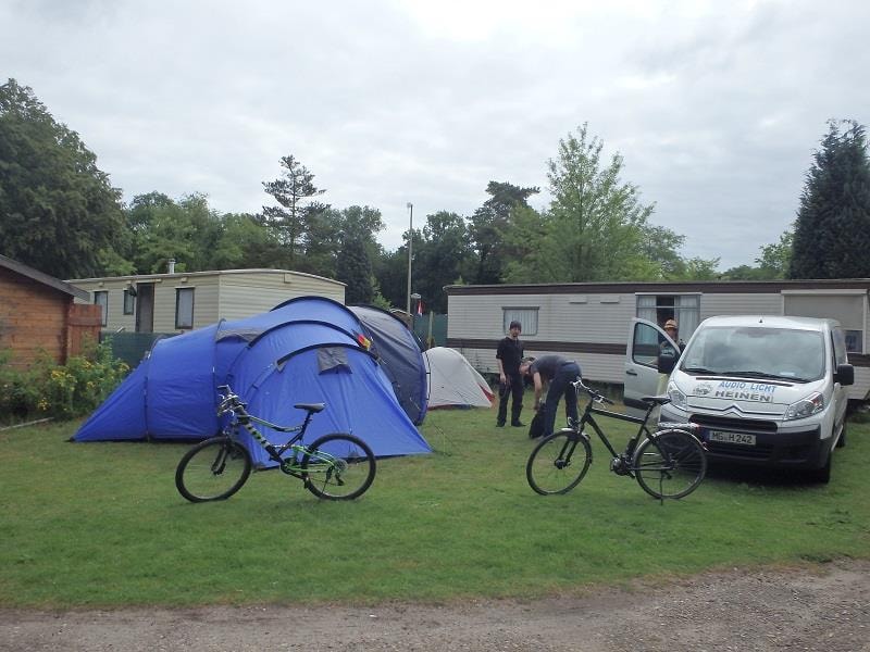Trekkers standplaats, fietsers kleine tent.