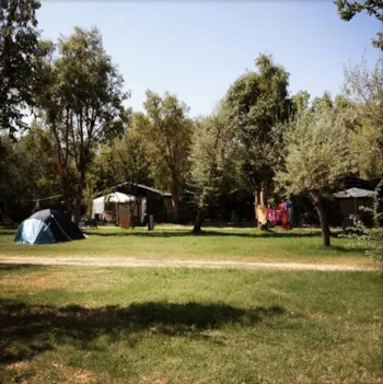 Emplacement - Emplacement + 1 Voiture + Tente + Électricité - Camping Campo dei Fiori