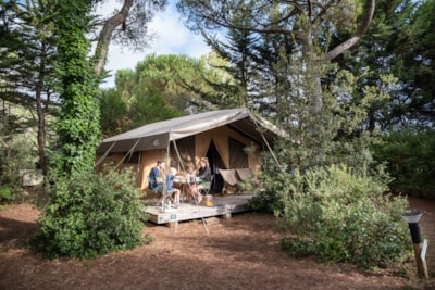 Sweet Wood & Canvas tent