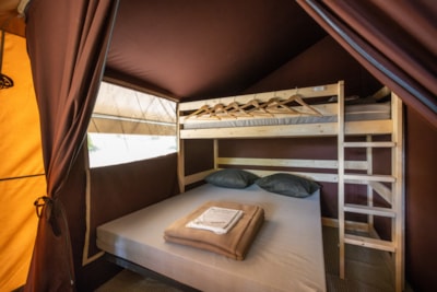 Classic Wood & Canvas tent