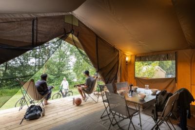 Classic Wood & Canvas tent