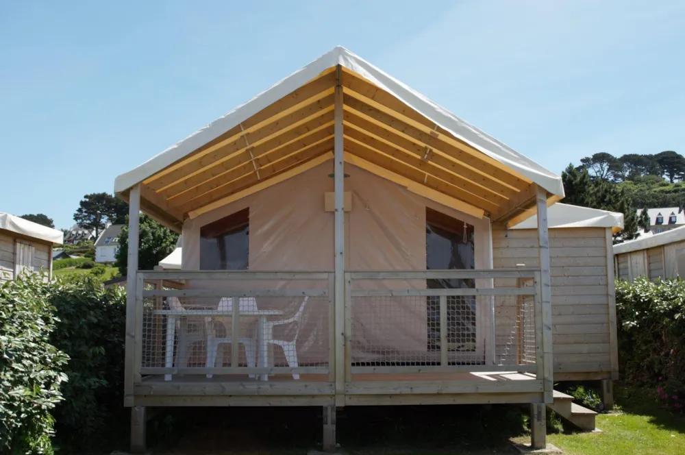Ecolodge on piles/ 2 Camere