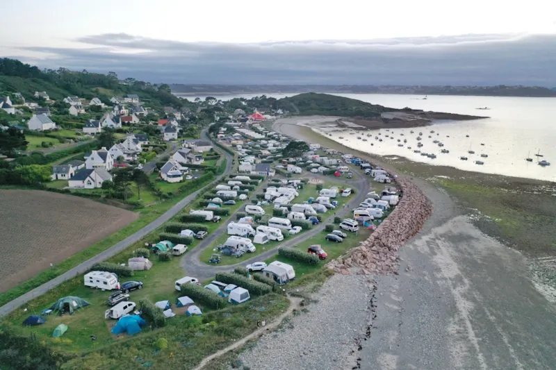 Forfait Bord De Mer : Emplacement + Véhicule + Électricité