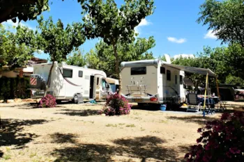 Stellplatz - Stellplatz Superior - Camping Clara