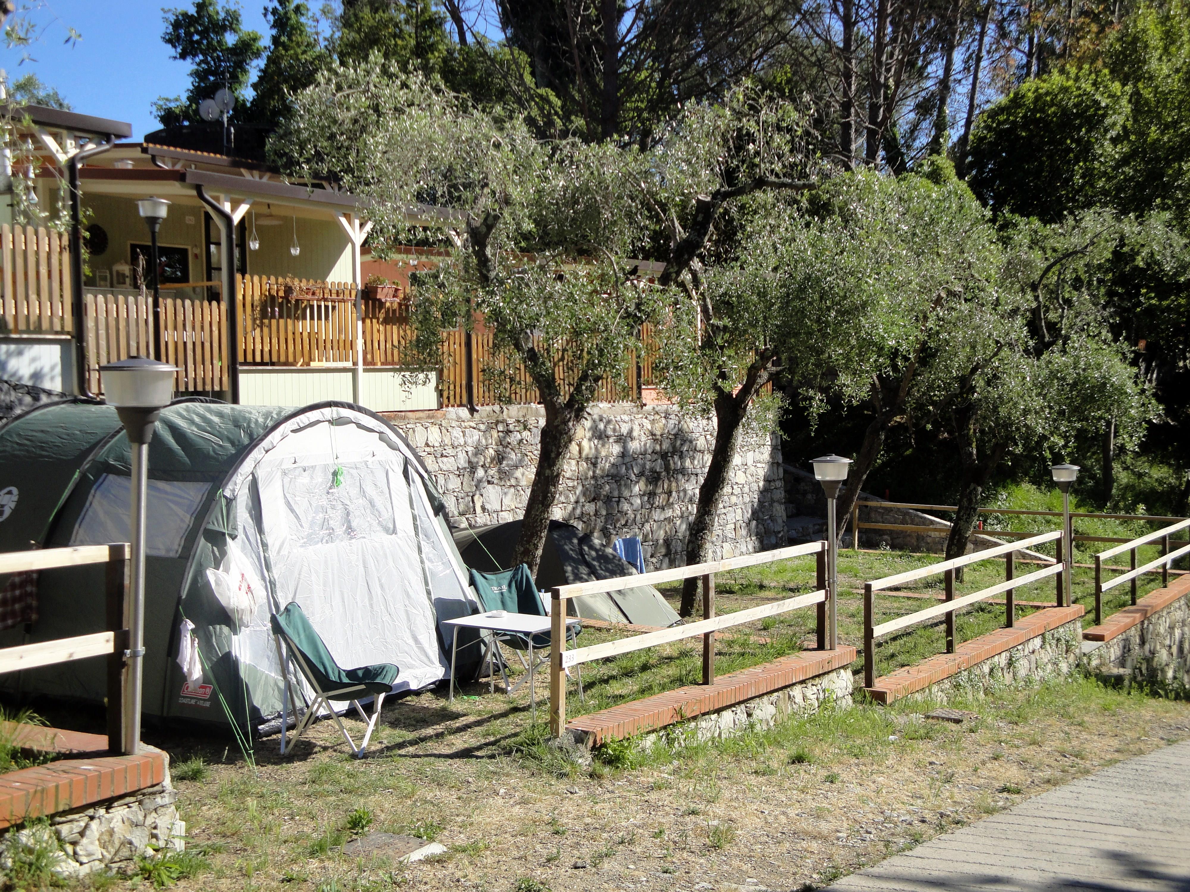 Piazzola: Caravan + Auto + Elettricità + Wi-Fi Piazzola: Caravan + Auto + Elettricità + Wi-Fi