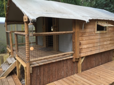 WOODEN BUNGALODGE 12m² - Lieu