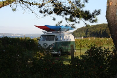 Pitch tent/caravan/camping-car
