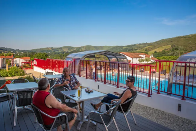 Larlapean - Hotellerie de Plein Air - image n°1 - Camping Direct