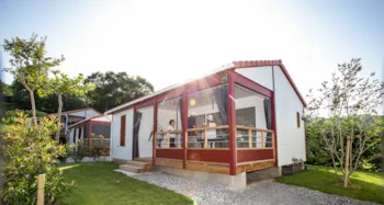 Mietunterkunft - Familia Chalet 33M² - 2 Zimmer Avec Rideau Terrasse - Larlapean - Hotellerie de Plein Air