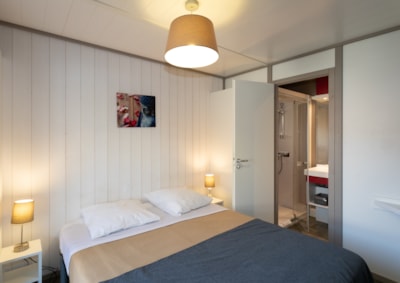 35m² HÔTELIER CHALET - 2 bedrooms and 2 bathrooms with a view