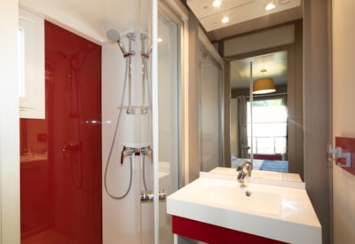 35m² HÔTELIER CHALET - 2 bedrooms and 2 bathrooms with a view