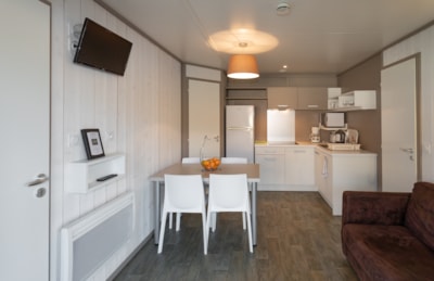 35m² HÔTELIER CHALET - 2 bedrooms and 2 bathrooms with a view
