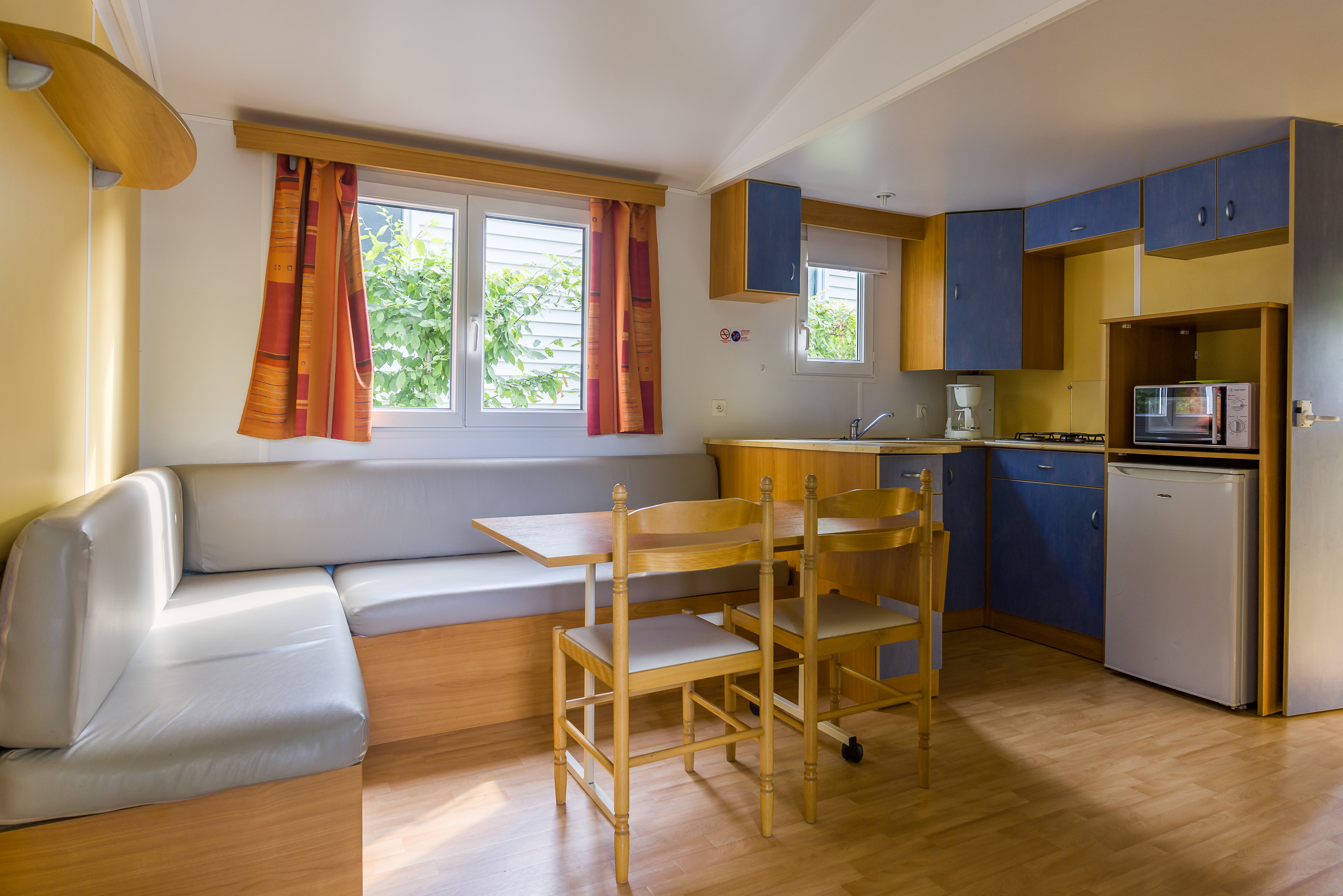 Location - Mobil-Home 6 Couchages - 3 Chambres - Terrasse Non Couverte - - CAMPING LE TREL