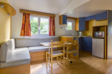 Location - Mobil-Home 6 Couchages - 3 Chambres - Terrasse Non Couverte - - CAMPING LE TREL