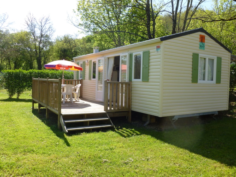 Mobilheim 2 Schlafzimmer CONFORT - nicht überdachte Terrasse