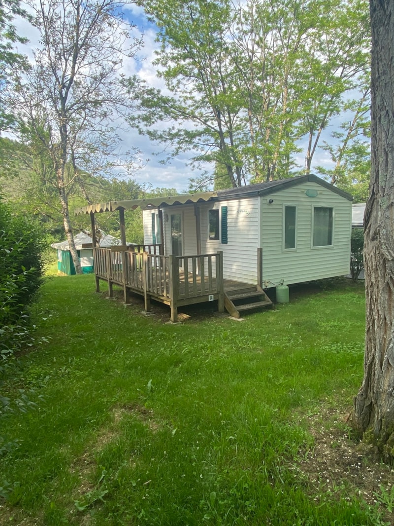 Mobilheim 2 Schlafzimmer PETIT - Halbüberdachte Terrasse