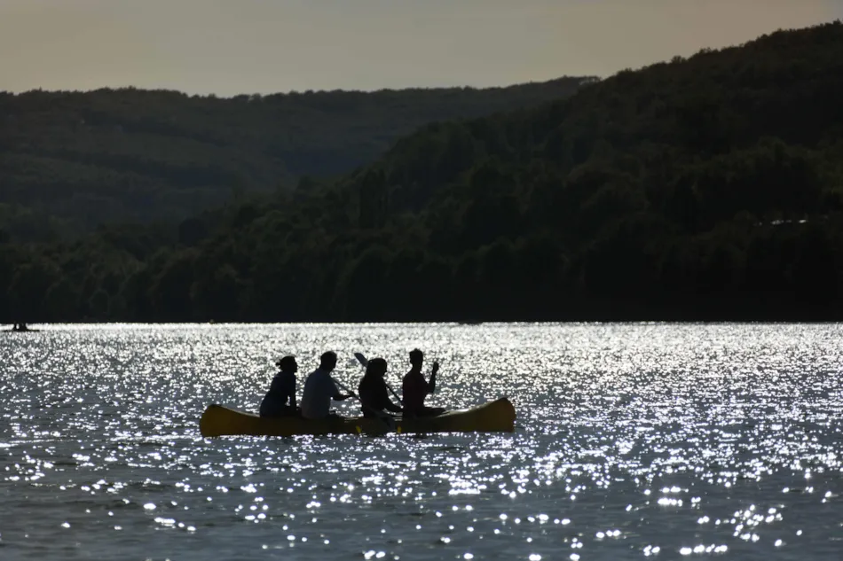 Flower Camping du Lac du Causse