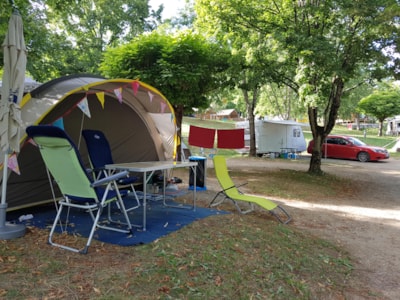 Nature Package (1 tent, caravan or motorhome / 1 car)