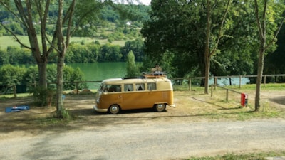Comfort Package lake view (caravan or motorhome / 1 car / electricity )