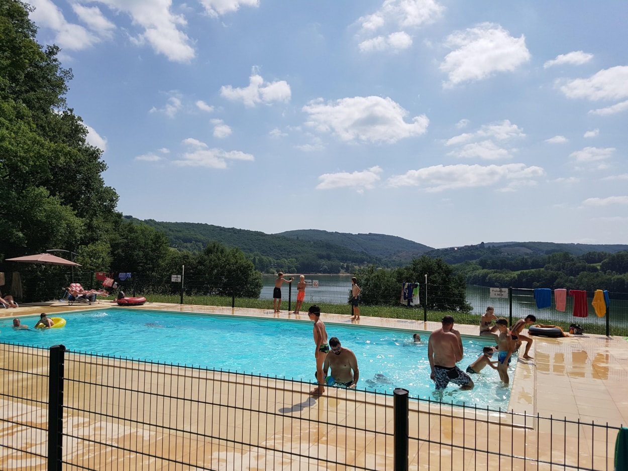 Flower Camping du Lac du Causse