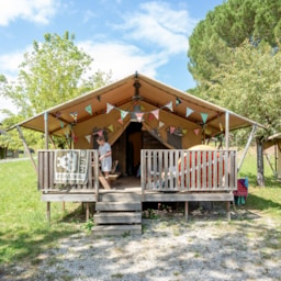Location - Tente Glamping 27M² (2 Chambres) + Terrasse Couverte 15M² - Flower Camping du Lac du Causse