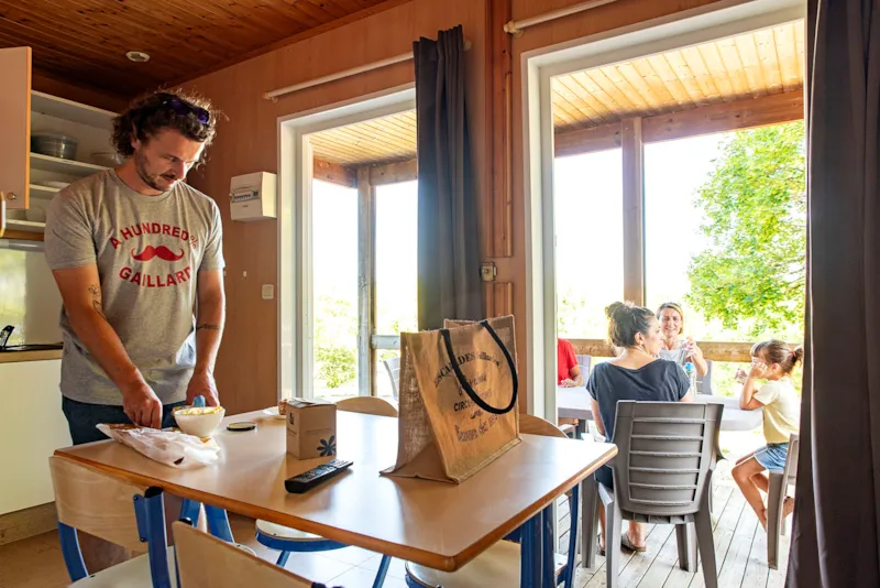 Chalet Confort 26M² (2 Chambres) + Terrasse Couverte 6M² Vue Sur Le Lac