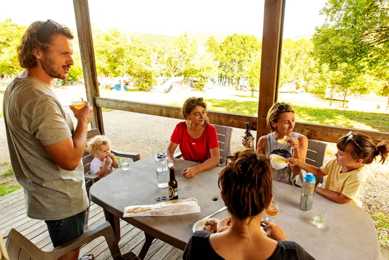 Chalet Confort 26M² (2 Chambres) + Terrasse Couverte 6M² Vue Sur Le Lac