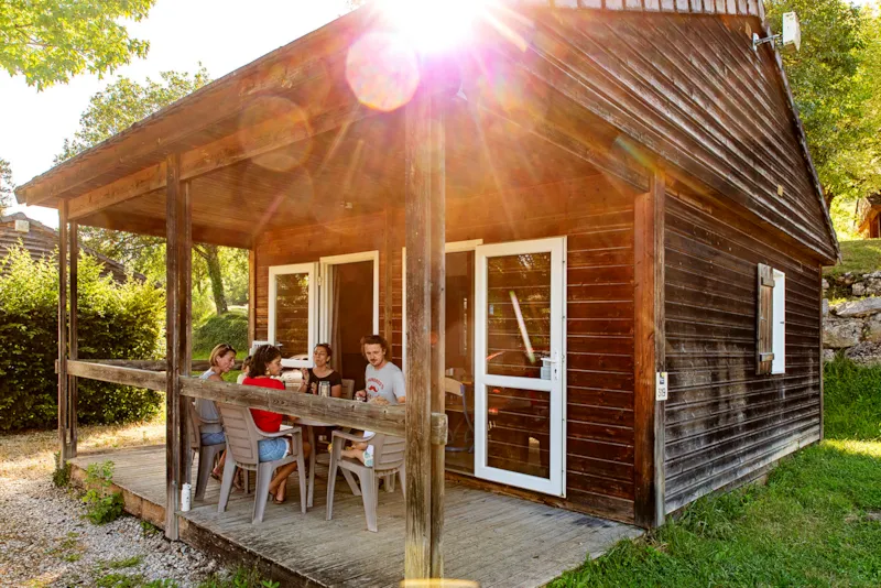 Chalet Confort 26M² (2 Chambres)  + Terrasse Couverte 6M²