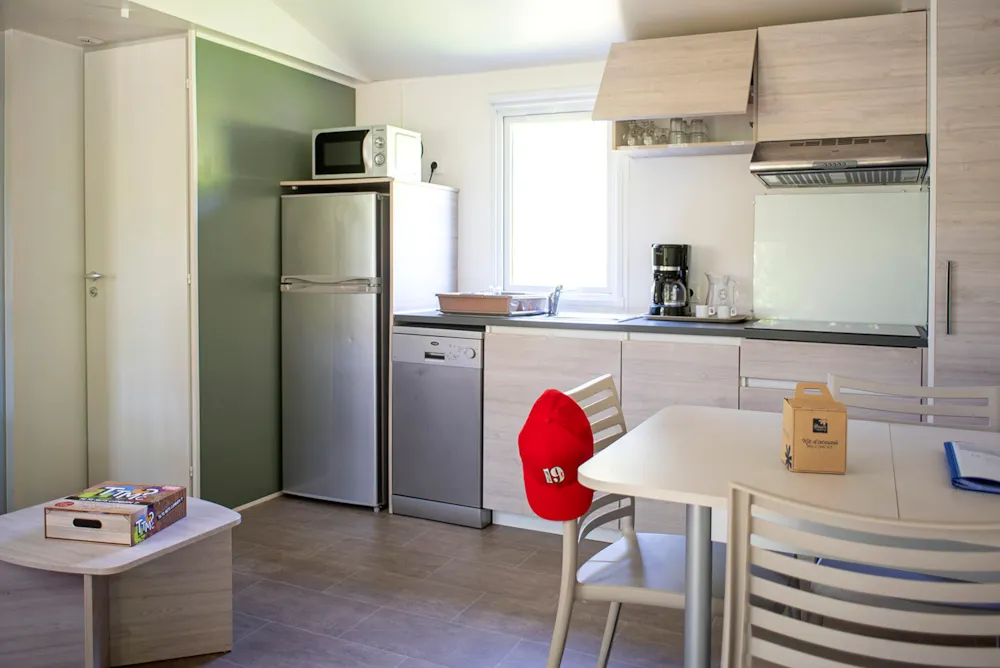 Accommodation - Mobile Home Comfort 35 M² (3 Bedrooms) + Half-Covered Terrace 6M² - Flower Camping du Lac du Causse