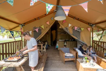 Accommodation - Tent Glamping - Flower Camping du Lac du Causse