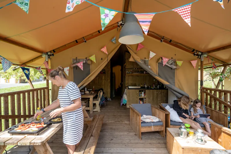 Tente Glamping 35M² (2 Chambres) + Terrasse Couverte 15M²