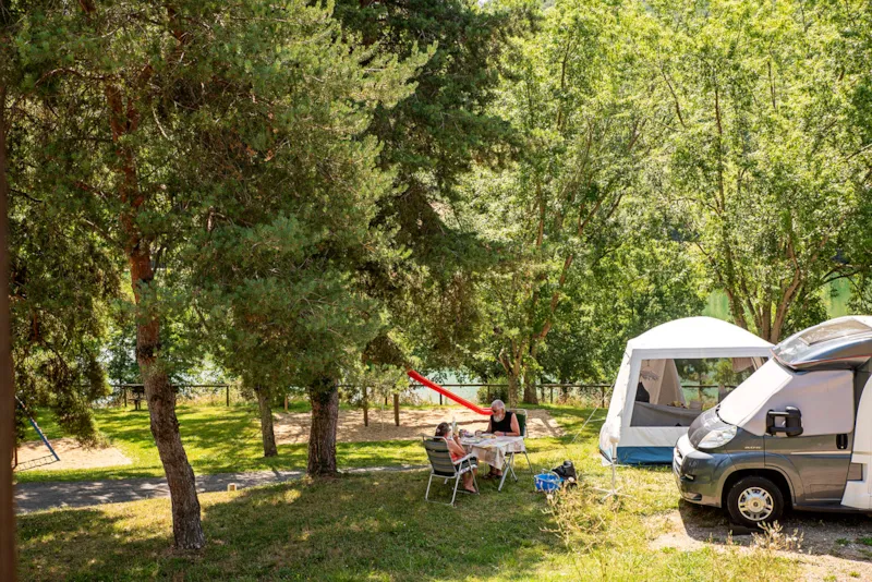 Forfait Pique-Nique / Vaisselle / Plancha Avec Électricité (10A)